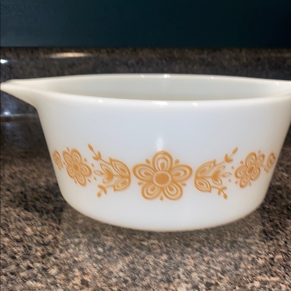 Pyrex 474 B 1 1/2 qt. Vintage Floral Pattern Mixing Bowl Made in USA - Picture 3 of 15